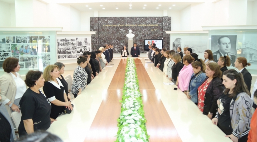 haciqabul-rayonunda-heyder-eliyev-ve-azerbaycan-konstitusiyasi-adli-deyirmi-masa-kechirilib