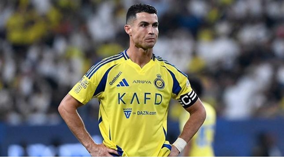 el-nesr-ronaldo-ile-danishiqlari-dayandirib