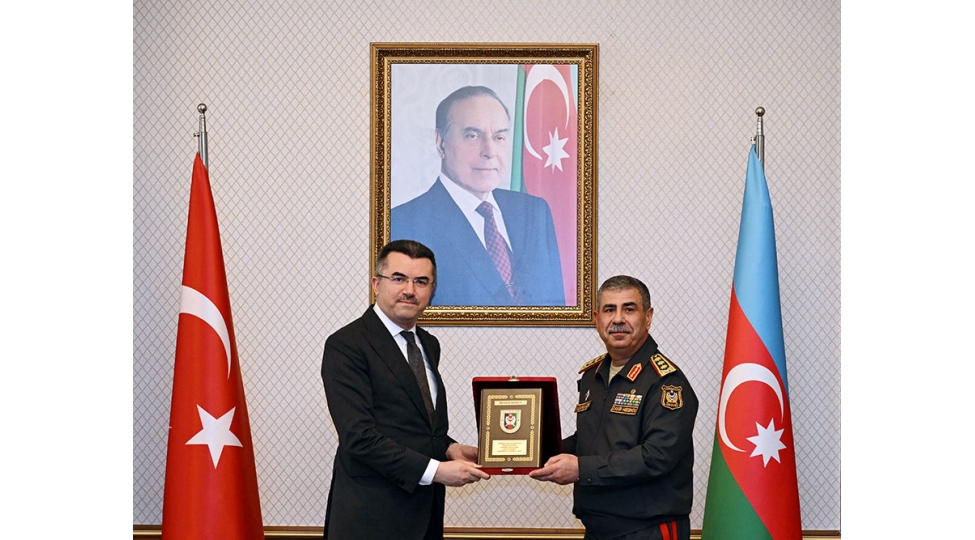azerbaycan-mudafie-naziri-turkiye-milli-tehlukesizlik-shurasinin-bash-katibi-ile-gorushub