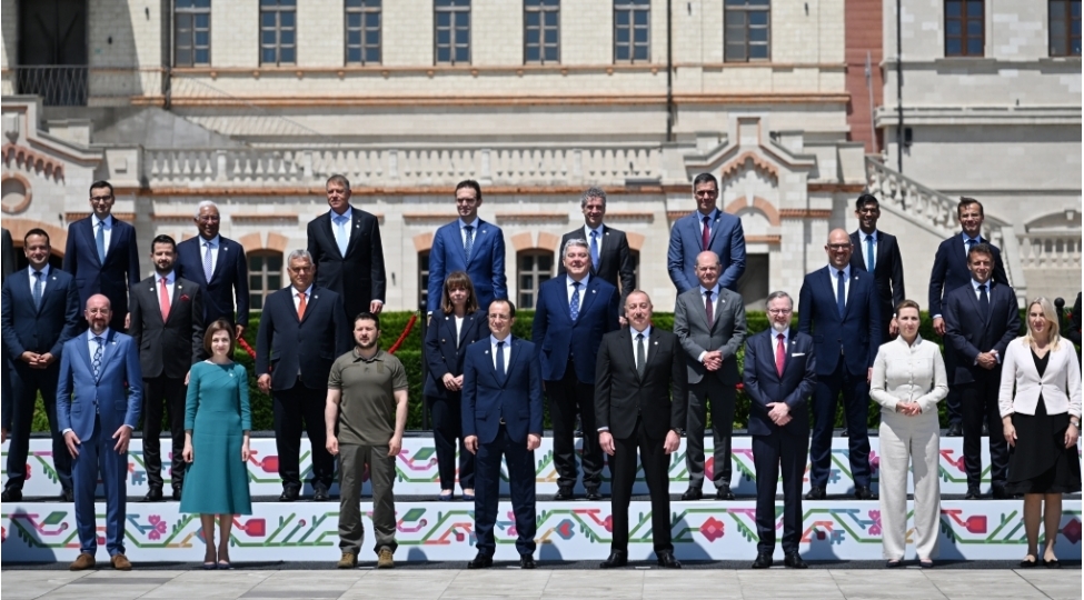 azerbaycanin-choxvektorlu-xarici-siyaseti-regional-gucden-qlobal-aktora