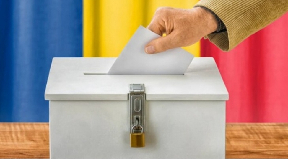 ruminiyada-prezident-sechkilerinin-ikinci-turu-bashlayib