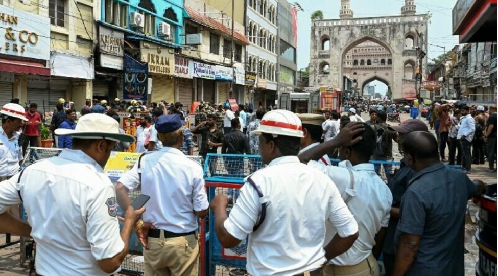 hindistanda-binada-bash-veren-yangin-17-neferin-olumune-sebeb-olub