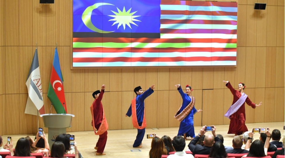 ada-universitetinde-13-cu-beynelxalq-festival-kechirilib