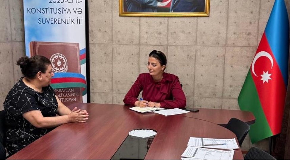 millet-vekili-konul-nurullayeva-vetendashlarla-novbeti-gorushunu-kechirib-foto