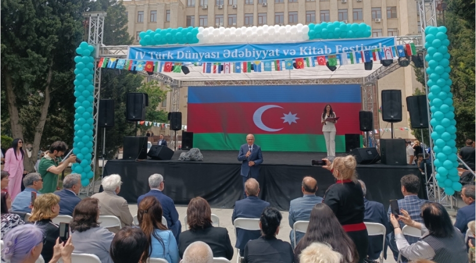 iv-turk-dunyasi-edebiyyat-ve-kitab-festivalinin-achilish-merasimi-kechirilib