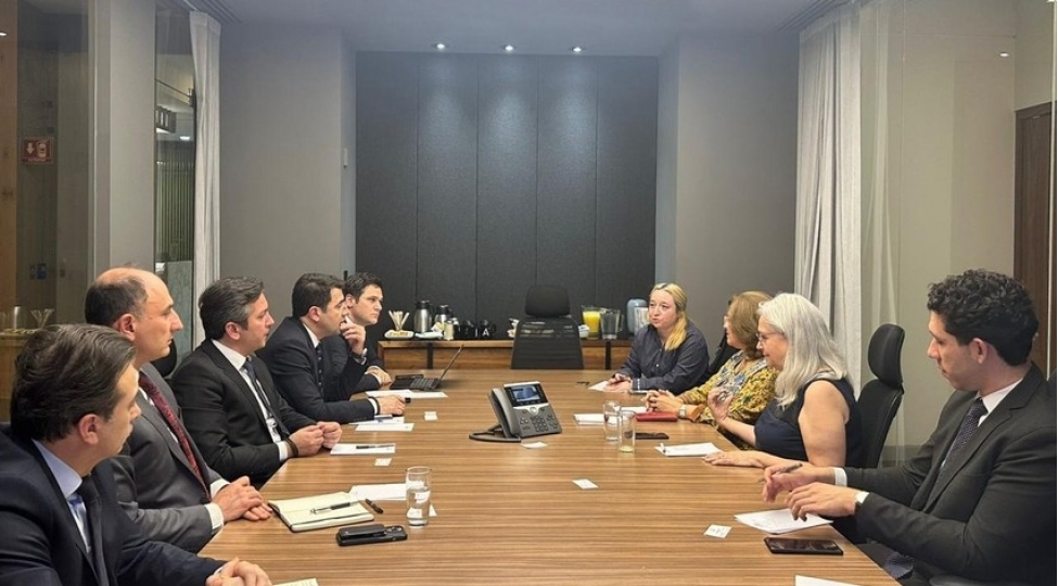 azerbaycanla-meksika-arasinda-emekdashligin-perspektivleri-muzakire-olunub