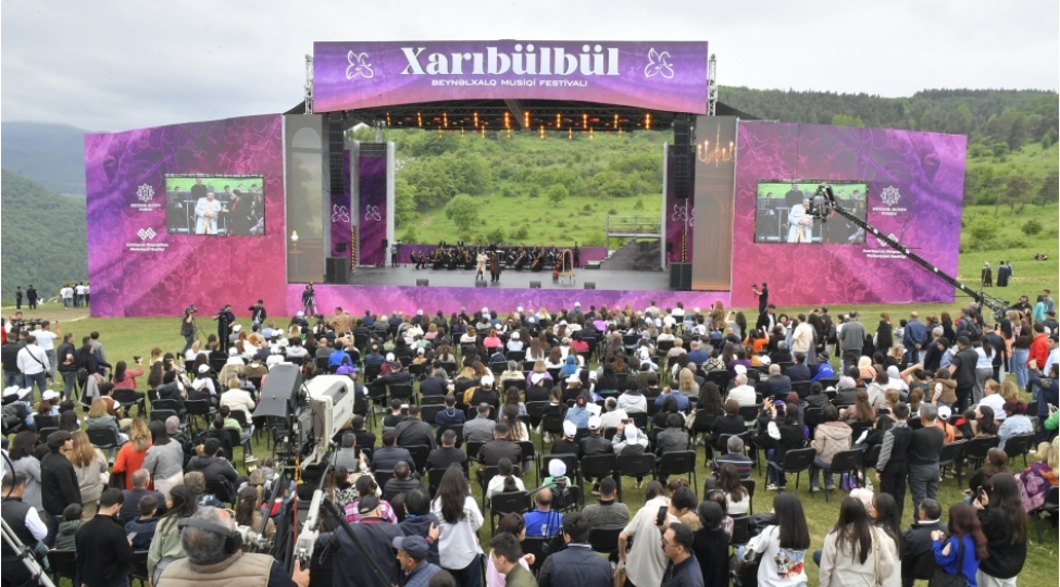 shushada-xaribulbul-beynelxalq-musiqi-festivalinin-achilishi-olub