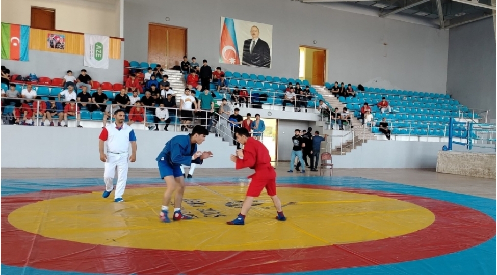 sambo-guleshi-uzre-respublika-turnirinde-100-den-chox-idmanchi-mubarize-aparib