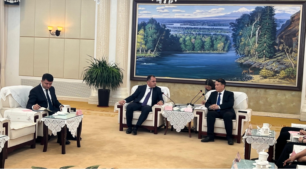 naxchivan-sheher-icra-hakimiyyetinin-bashchisi-cabbar-musayev-urumchiyesefer-edib