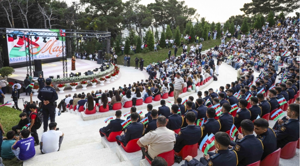 xetai-rayonunda-28-may-musteqillik-gunune-hesr-edilmish-bayram-konserti-teshkil-olunub-video