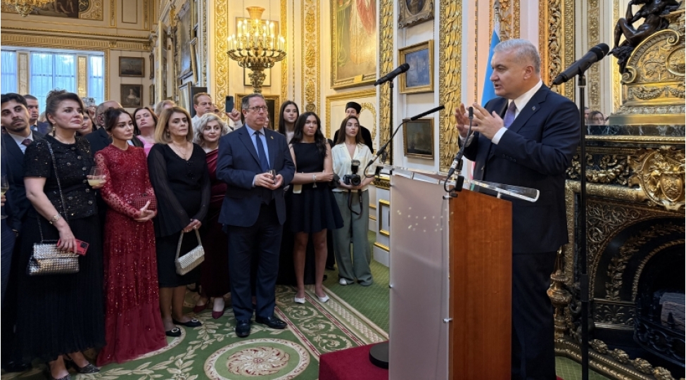 londonda-musteqillik-gunu-tenteneli-shekilde-qeyd-edilib