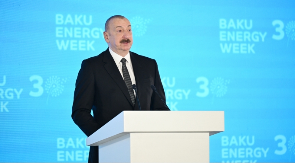 prezident-30-cu-caspian-oil-and-gas-13-cu-caspian-power-sergilerinin-ve-30-cu-baku-energy-forumun-achilish-merasiminde-chixish-edib-fotoyenilenib