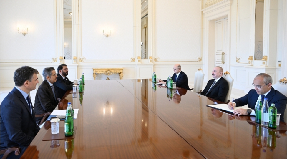 prezident-seudiyye-erebistaninin-acwa-power-shirketinin-tesischisi-ve-direktorlar-shurasinin-sedrini-qebul-edib-yenilenib