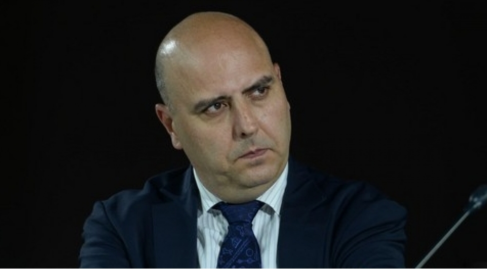 realliq-bundan-ibaretdir-ki-mustemlekechilik-bizi-hele-de-teqib-edir-murat-ozkaleli