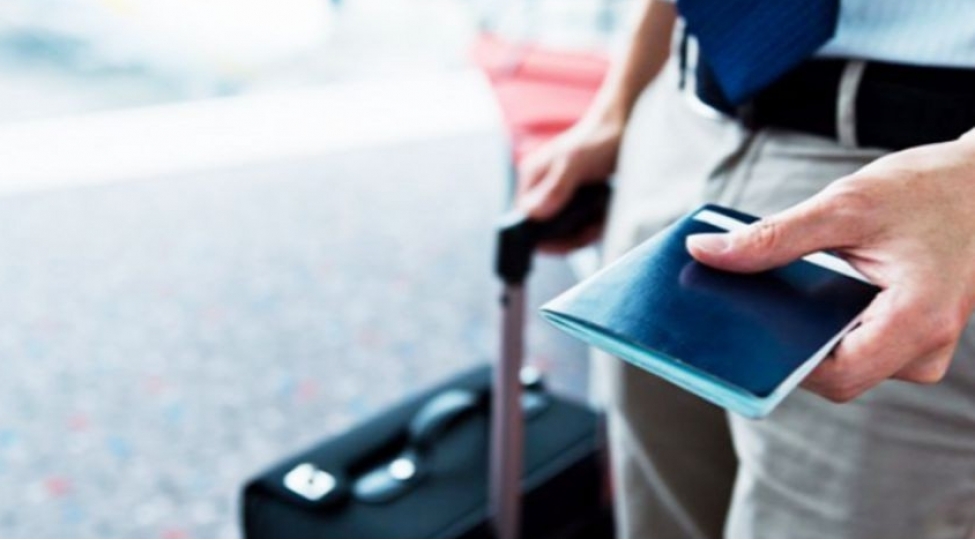 azerbaycandan-getmek-huququ-mehdudlashdirilmish-borclu-shexslere-sms-gonderilmesi-quvveye-minib