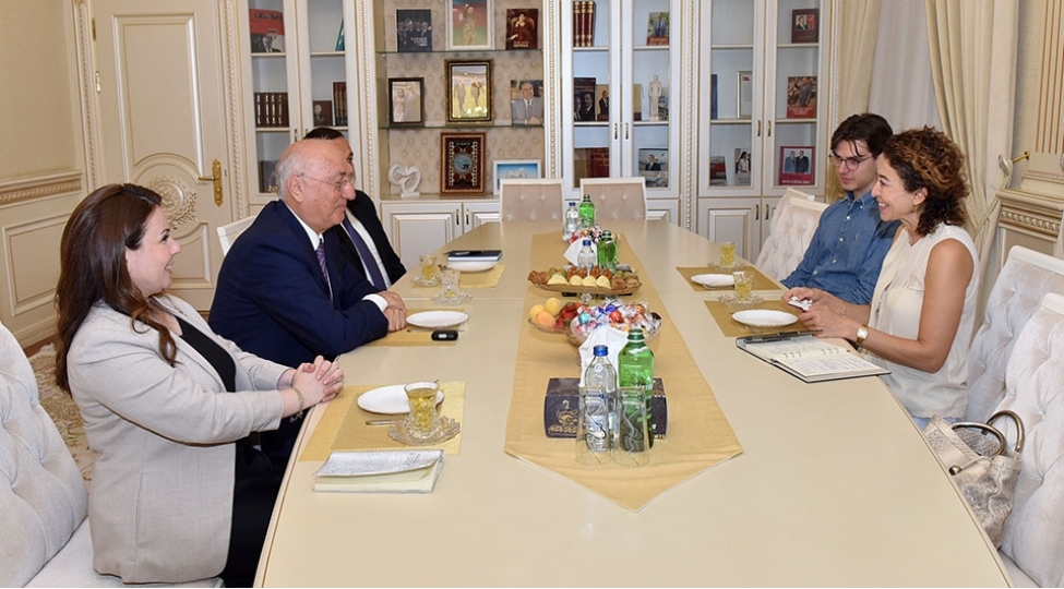 zakir-ferecov-alman-azerbaycan-ticaret-palatasinin-icrachi-direktoru-ile-gorushub