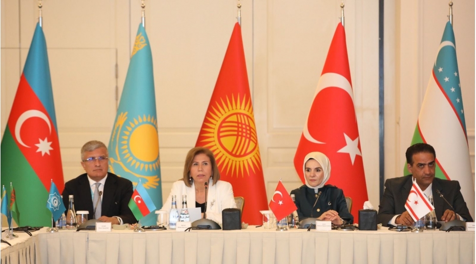bakida-tdt-olkelerinin-aile-siyasetleri-muzakire-olunub-fotolar