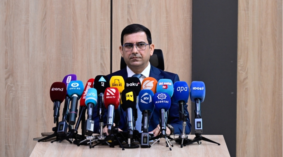 novbeti-sosial-islahat-paketi-cherchivesinde-muavinet-ve-teqaudlerin-artirilmasina-dair-brifinq-kechirilib