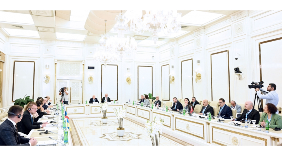bakida-qdiet-pa-nin-sosial-ve-humanitar-siyaset-komissiyasinin-iclasi-kechirilib