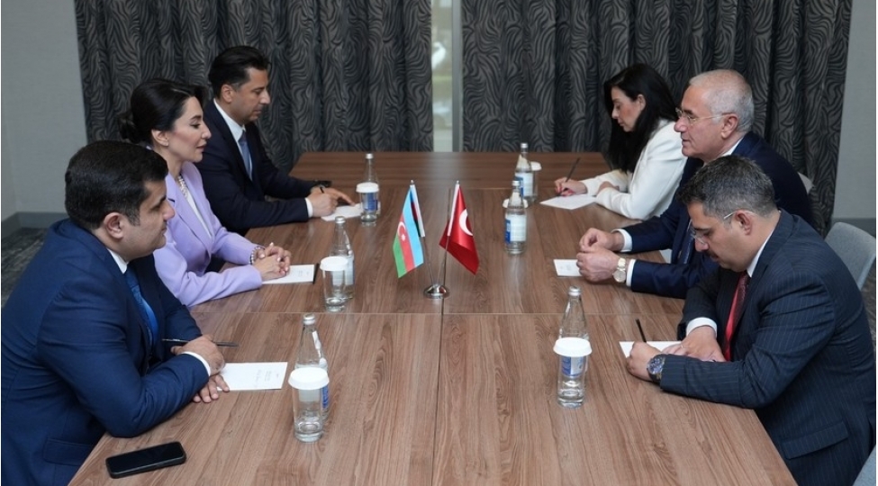 azerbaycan-ve-turkiye-ombudsmanlari-birge-emekdashligi-muzakire-edib
