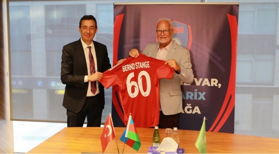 turan-tovuzun-idare-heyetinin-sedri-bernd-shtange-ile-gorushub