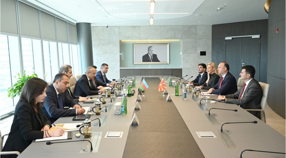 azerbaycan-shimali-makedoniya-ile-iqtisadi-terefdashligin-mohkemlendirilmesi-imkanlarini-deyerlendirib