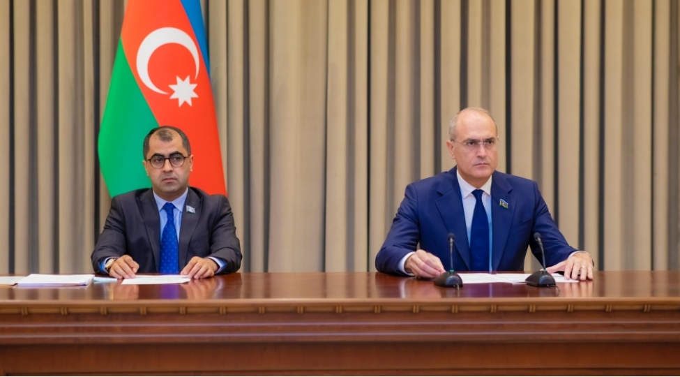 ali-meclisin-novbedenkenar-sessiyasinin-ilk-iclasi-kechirilib