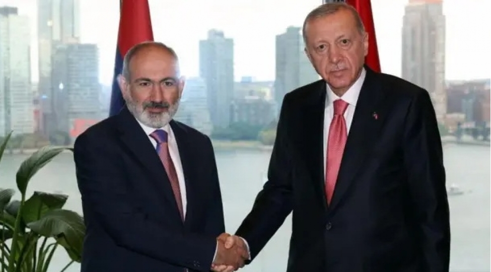 erdoganla-pashinyan-arasinda-gorush-bashlayib