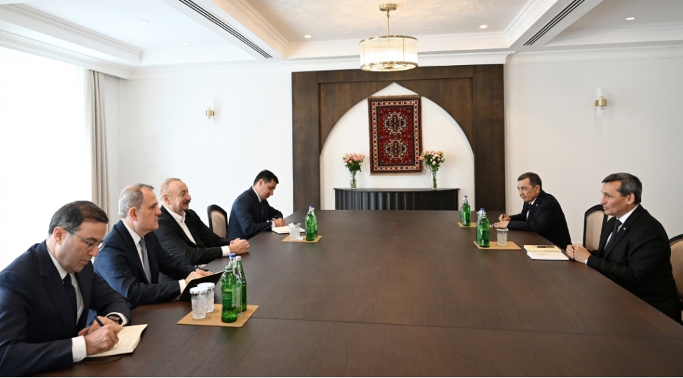 azerbaycan-prezidenti-ilham-eliyev-xankendide-turkmenistanin-nazirler-kabineti-sedrinin-muavinini-qebul-edib