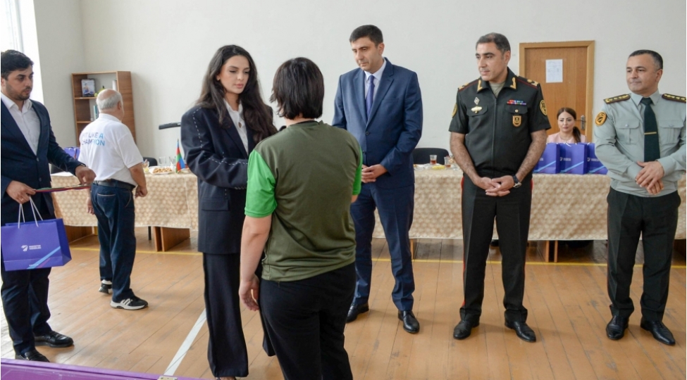 mehkumlar-arasinda-badminton-yarishi-kechirilib