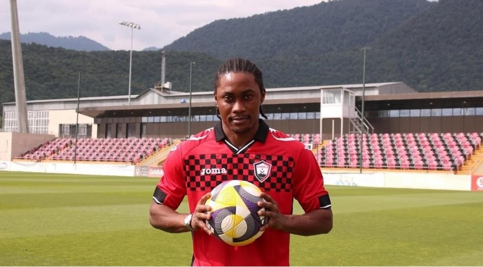 qebele-anqolali-futbolchu-paulo-quimbilani-heyetine-qatib