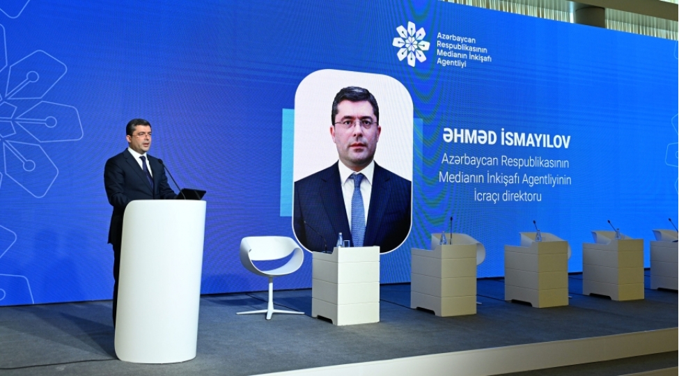 medianin-inkishafinda-umummilli-lider-heyder-eliyevin-rolu-adli-konfrans-ve-azerbaycan-metbuatinin-150-ili-tarixden-gunumuze-adli-sergi-teshkil-edilib