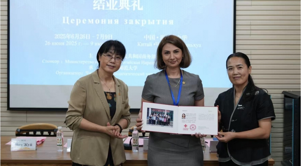 iitkm-in-numayendesi-chinde-kechirilen-beynelxalq-media-seminarinda-ishtirak-edib