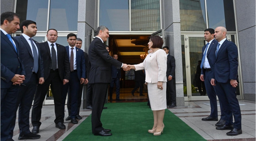 milli-meclisin-sedri-qurbanqulu-berdimehemmedov-ile-gorushub