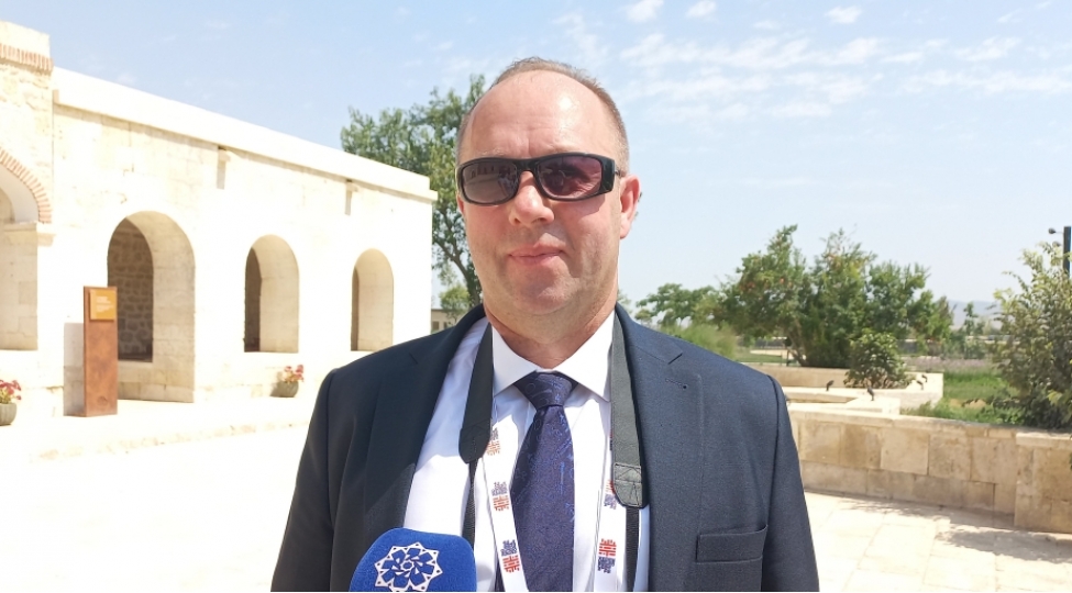 litvali-jurnalist-bu-gun-agdami-tamamile-bashqa-cur-gorurem