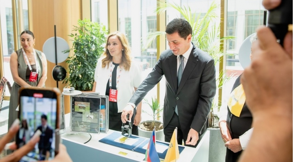 milli-metbuatin-150-illiyine-hesr-olunmush-pocht-markasi-dovriyyeye-buraxilib