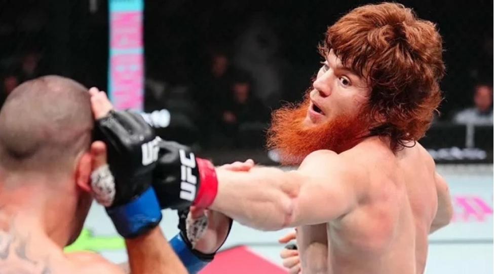 turnirde-qelebe-qazanan-ufc-doyushchusu-xestexanaya-yerleshdirilib