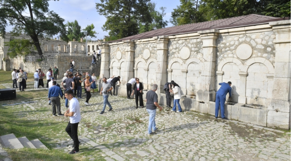 iet-resmisi-qarabag-azerbaycanin-esas-turizm-ve-shehersalma-merkezlerinden-birine-chevrile-biler