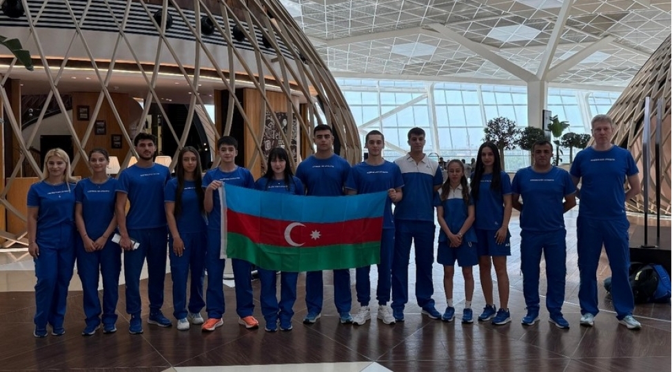 azerbaycanin-stolustu-tennischileri-chine-yollaniblar-2
