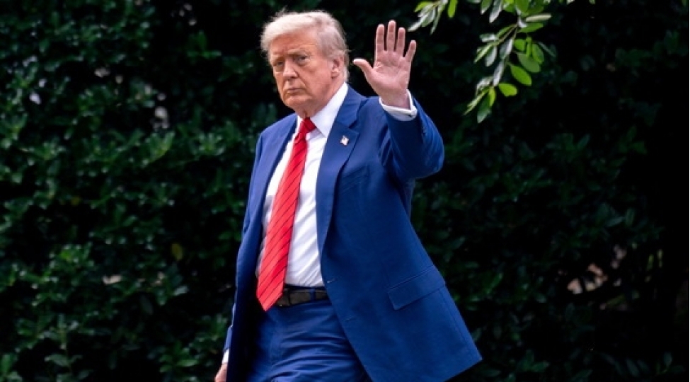 tramp-avqustun-15-de-putinle-gorushmek-uchun-rusiyaya-gedeceyini-bildirib