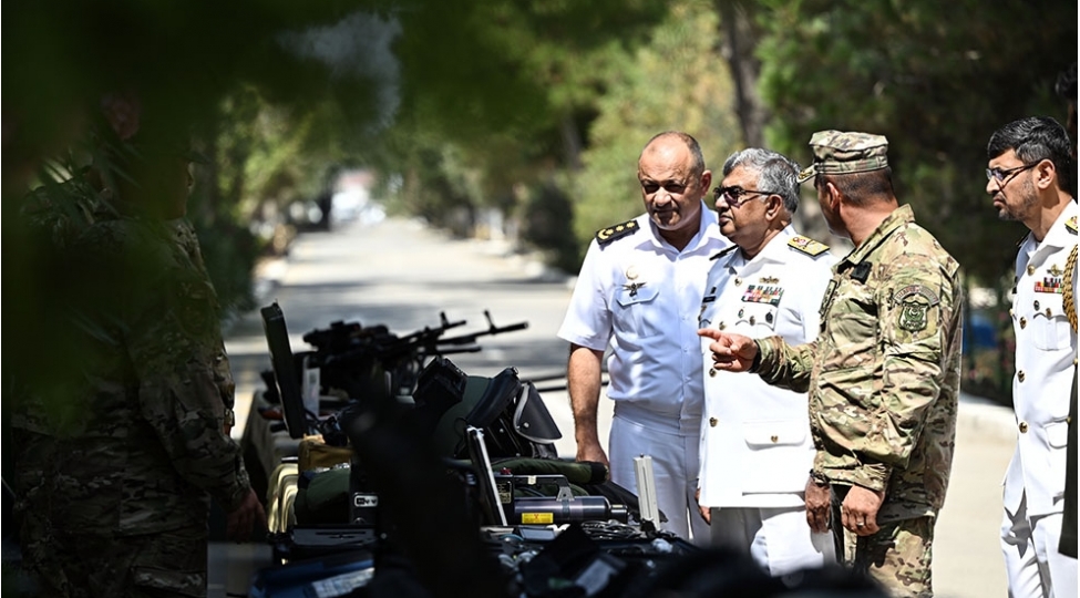 bakida-azerbaycan-ve-pakistan-hdq-komandanlari-arasinda-gorush-kechirilib-video