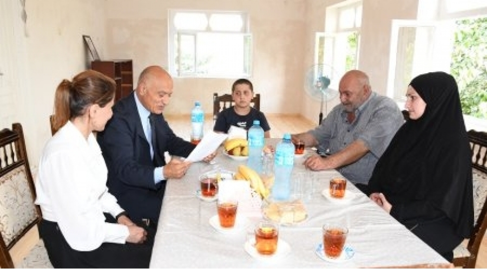 shehidin-ailesine-mexsus-ferdi-ev-temir-olunub
