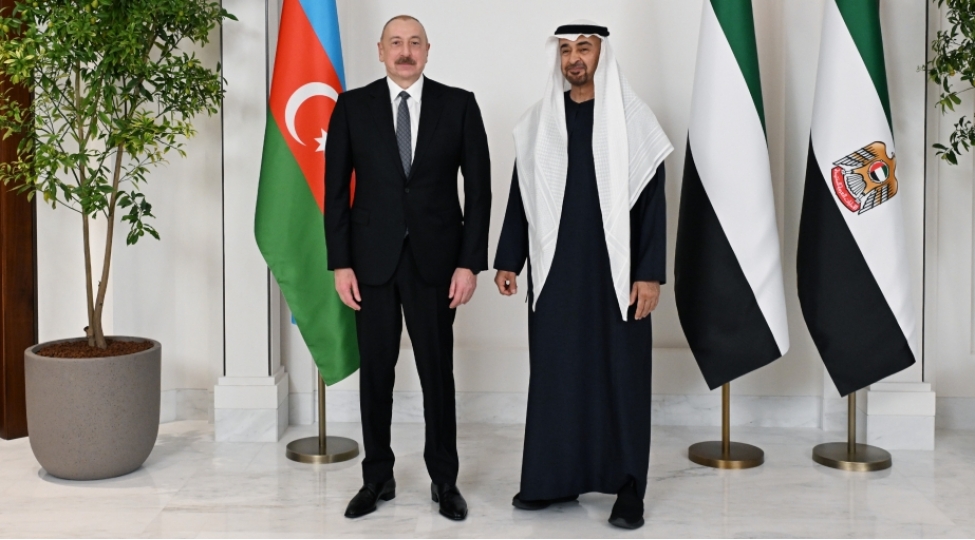 prezident-ilham-eliyev-birleshmish-ereb-emirliklerinin-prezidentine-zeng-edib
