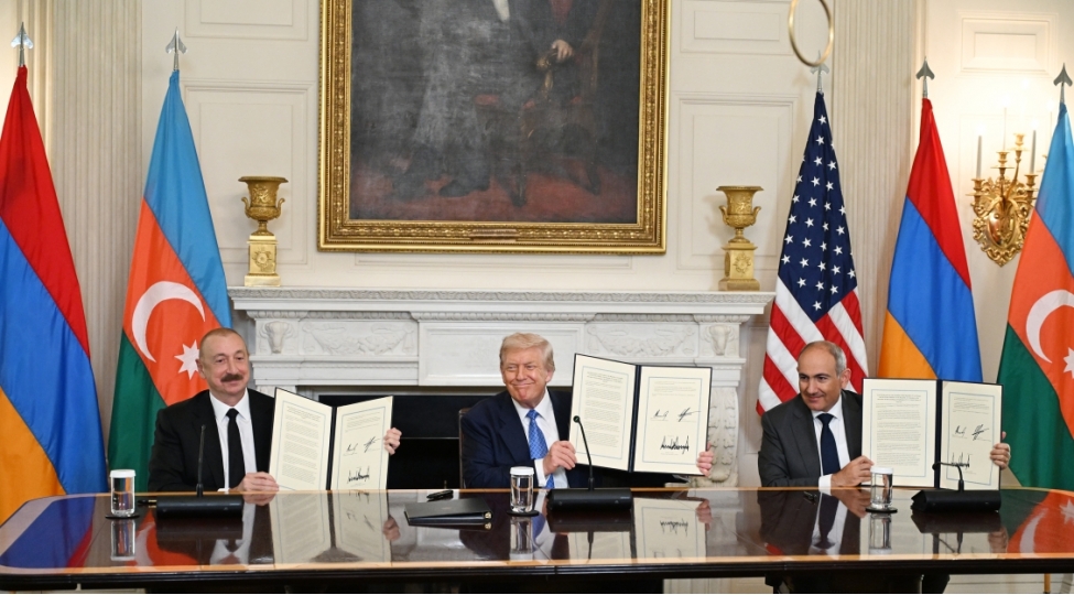 azerbaycanin-novbeti-diplomatik-zeferi