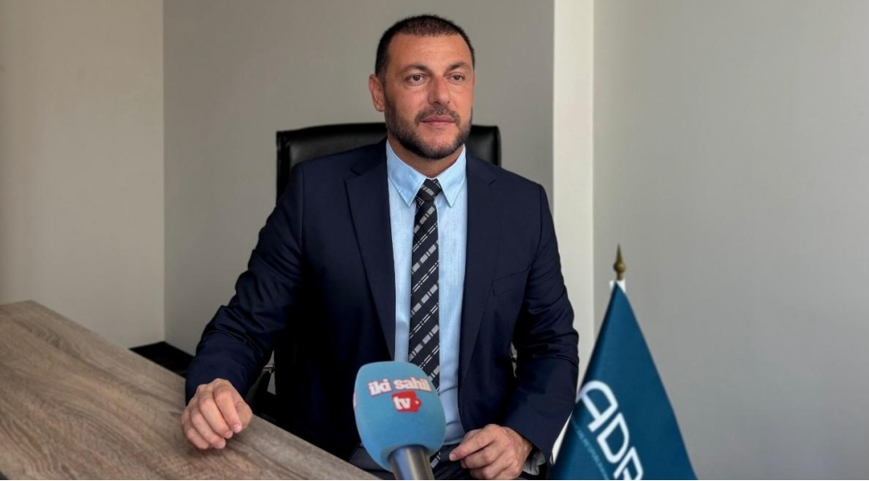 estetik-tehlukesiz-ve-yenilikchi-reklam-muhiti-sheherin-muasir-simasi