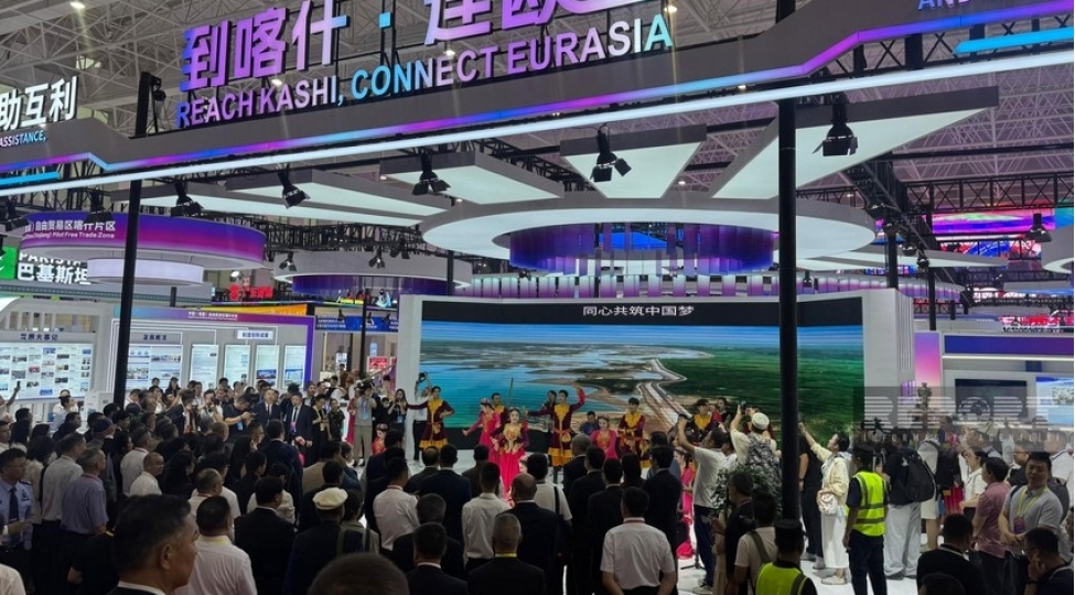 chinde-qashqar-merkezi-ve-cenubi-asiya-ticaret-yarmarkasi-achilib