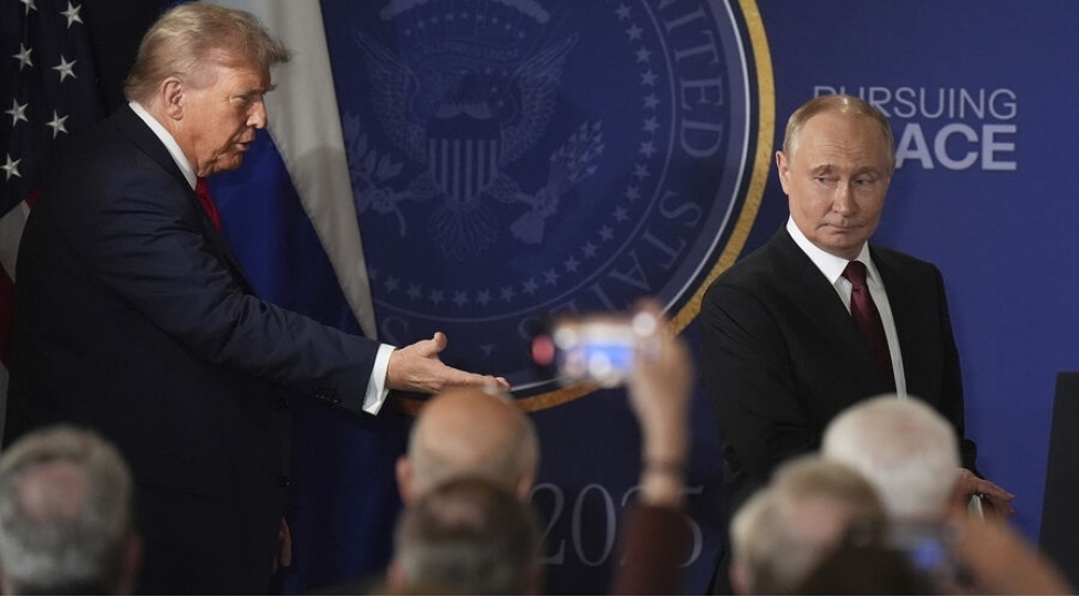 axios-tramp-putinin-teleblerine-gore-alyaska-danishiqlarini-bitirmek-isteyib