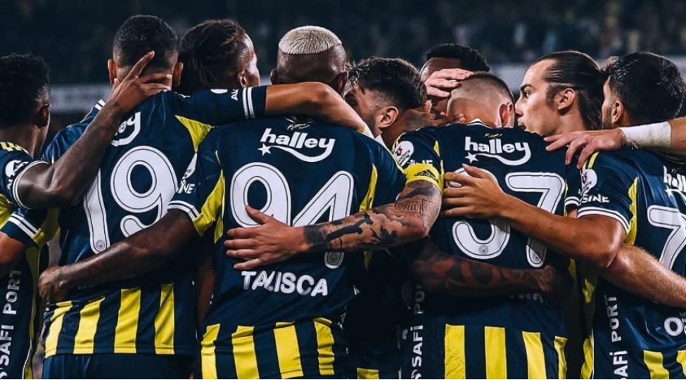 superliqa-fenerbagcha-evde-qelebe-qazanib