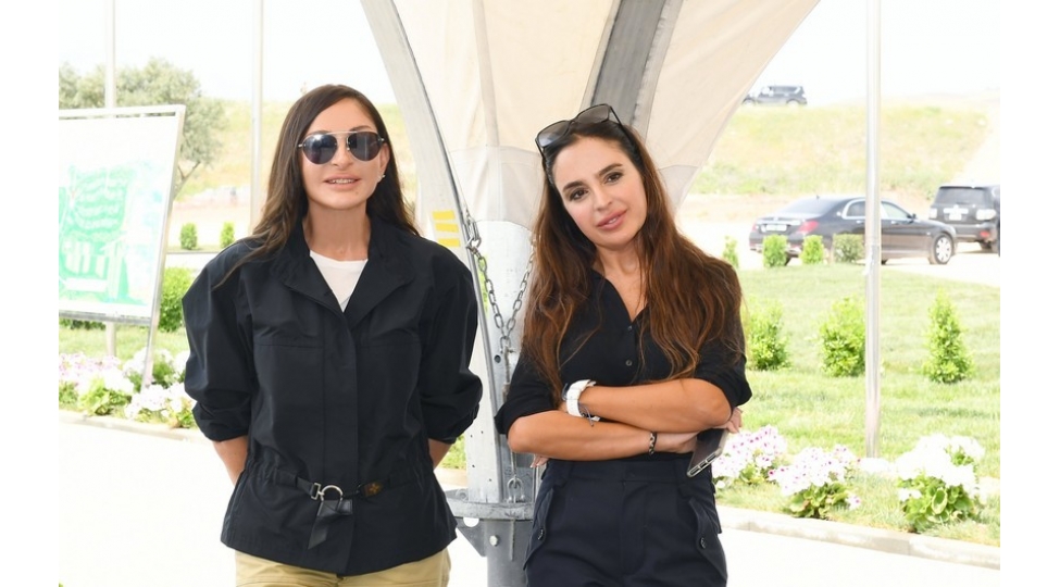 leyla-eliyeva-mehriban-eliyevanin-dogum-gunu-munasibetile-paylashim-edib