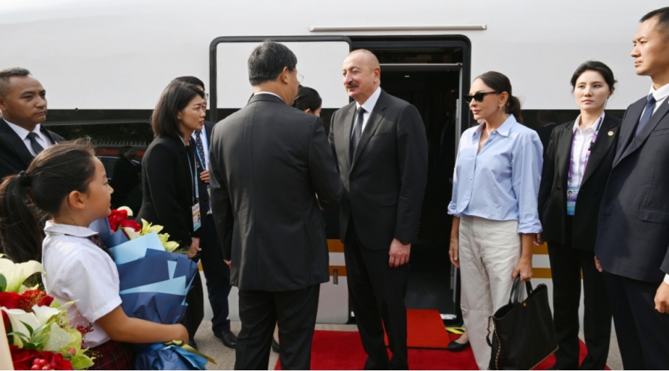 azerbaycan-regionun-siyasi-iqtisadi-lokomotivi-rolunda